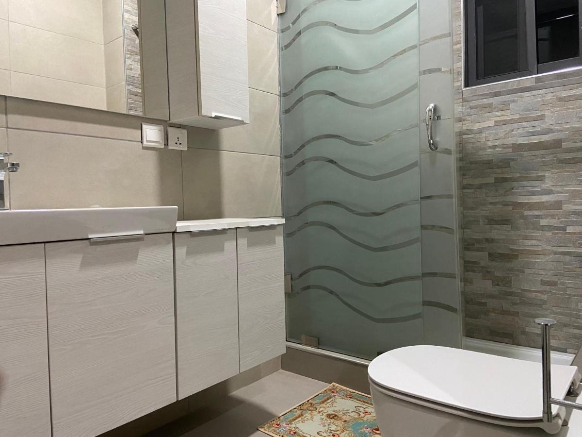 Queens View Apartment アクラ エクステリア 写真