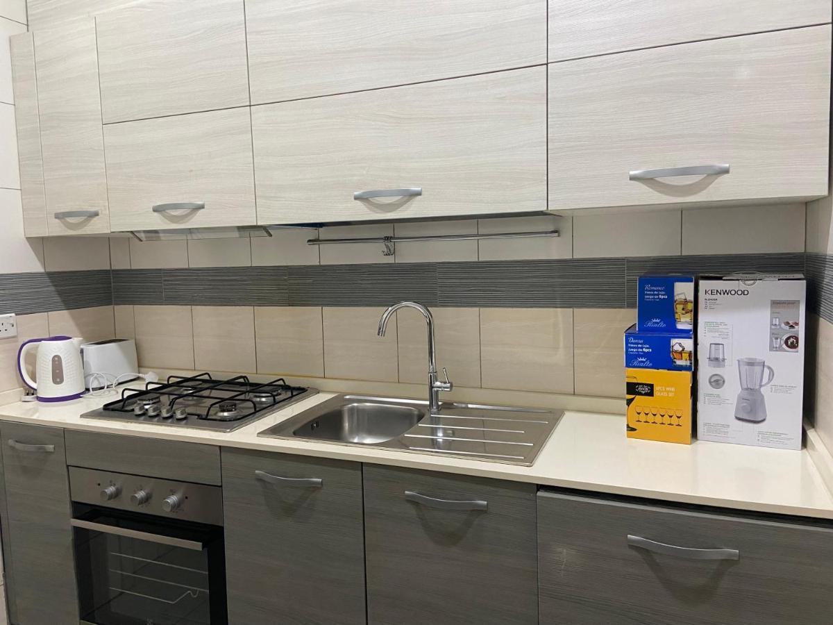 Queens View Apartment アクラ エクステリア 写真