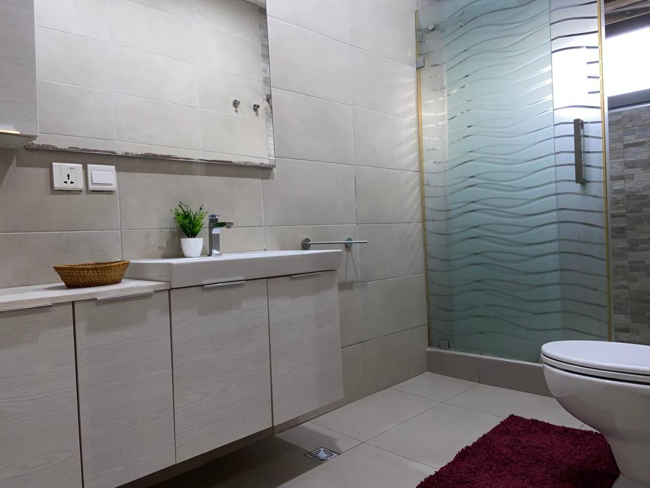 Queens View Apartment アクラ エクステリア 写真