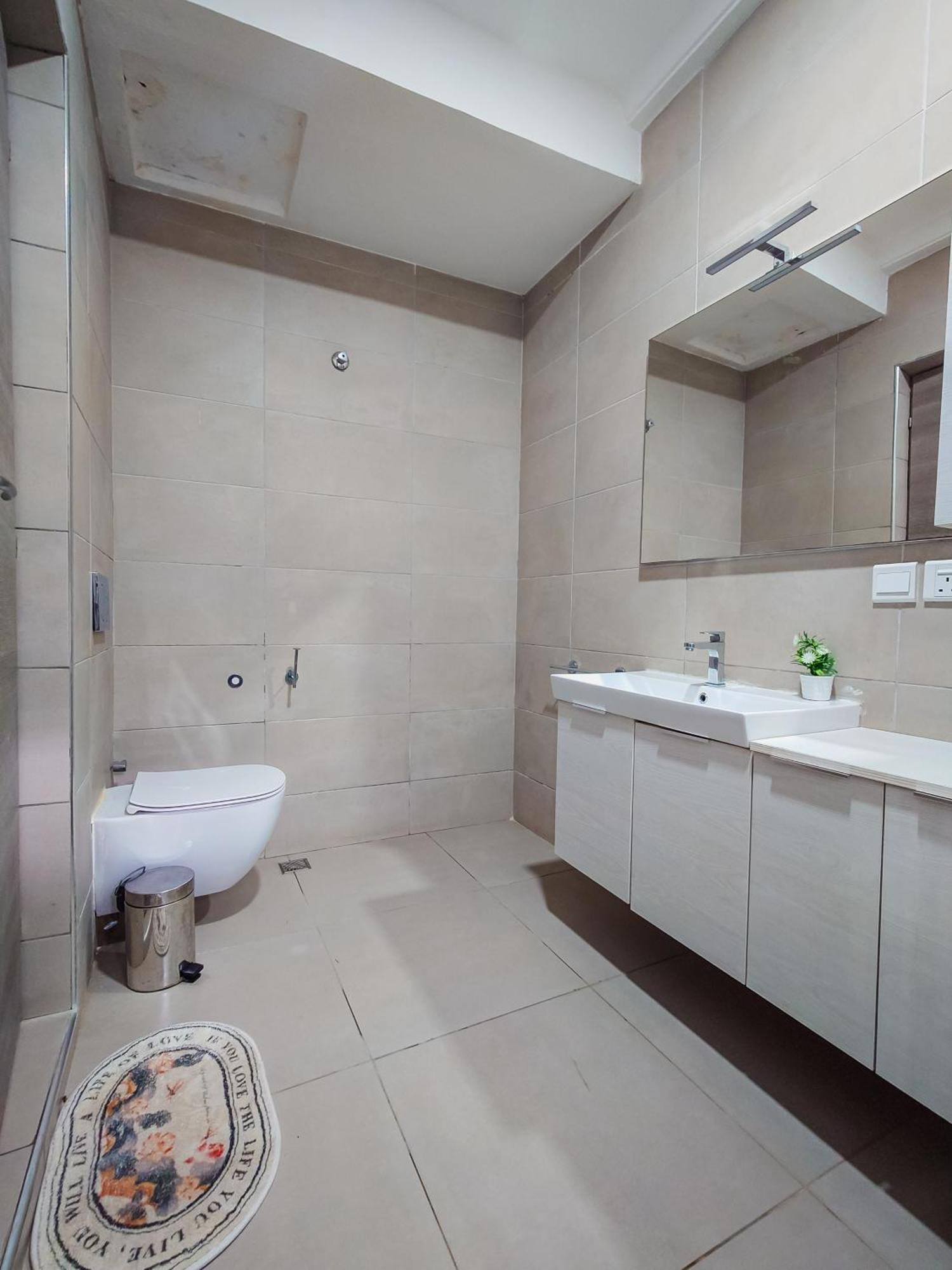 Queens View Apartment アクラ エクステリア 写真